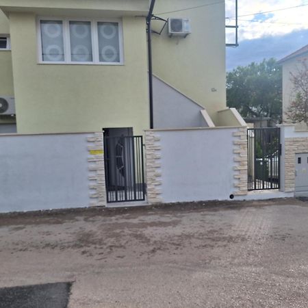 זאדאר Apartman Anchi מראה חיצוני תמונה